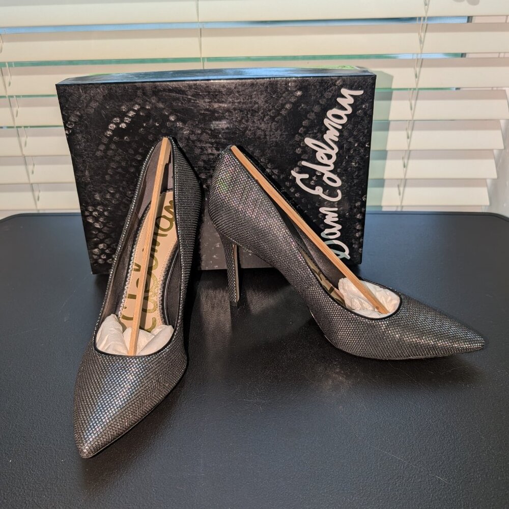 Woman Designer Pointed Toe Pump - Size 9.5 M